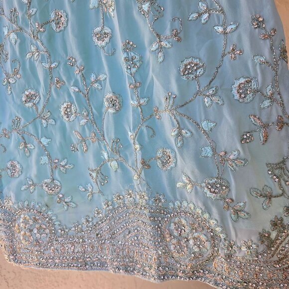 Light blue Indian suit NEGOTIABLE - Picture 3 of 5